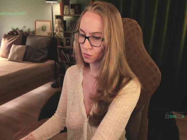 Adamova_Eva webcam