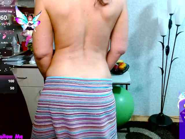 Ellie_ webcam