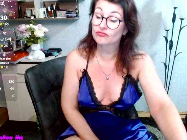 Ellie_