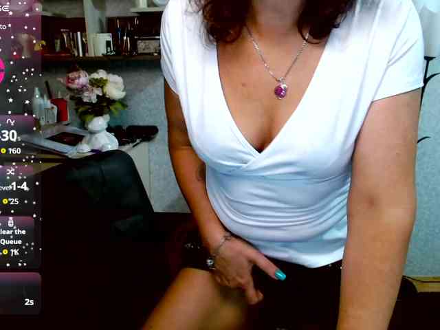 Ellie_ webcam