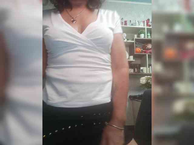 Ellie_ webcam
