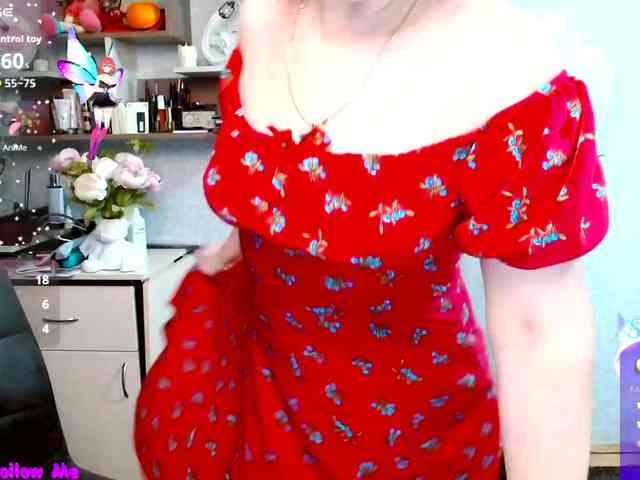Ellie_ webcam