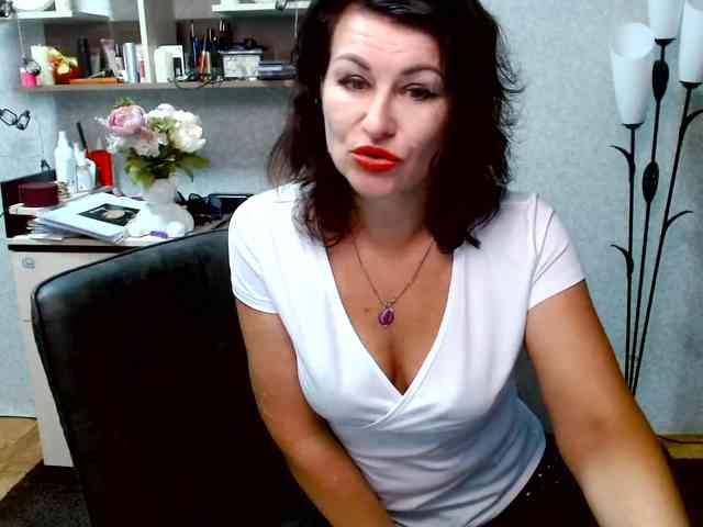 Ellie_ webcam