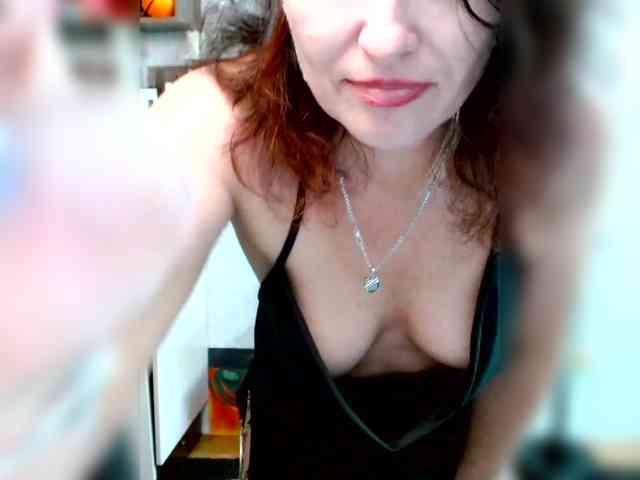 Ellie_ webcam