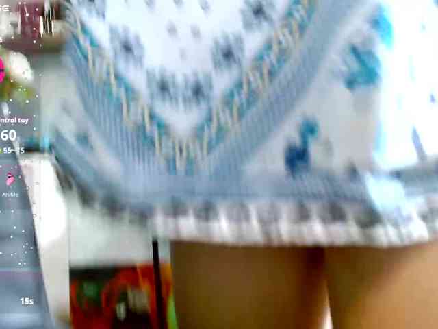 Ellie_ webcam