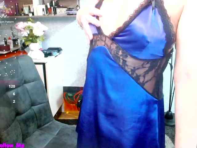 Ellie_ webcam