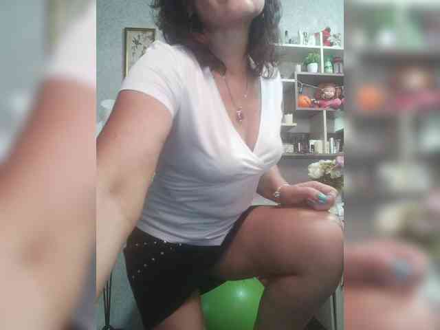 Ellie_ webcam