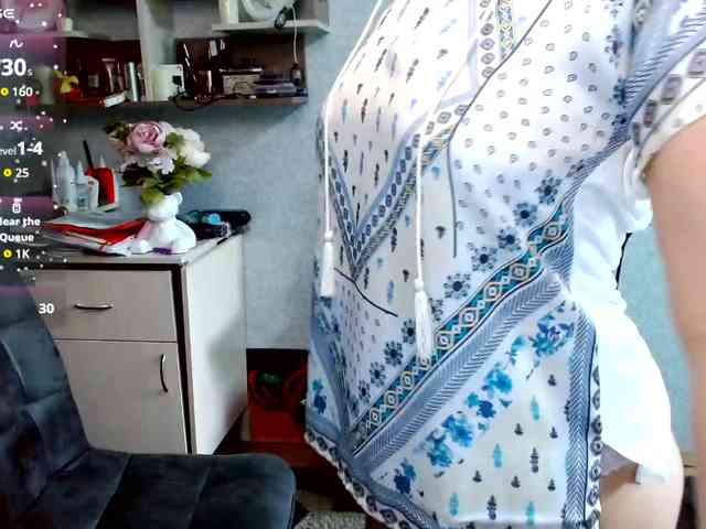 Ellie_ webcam