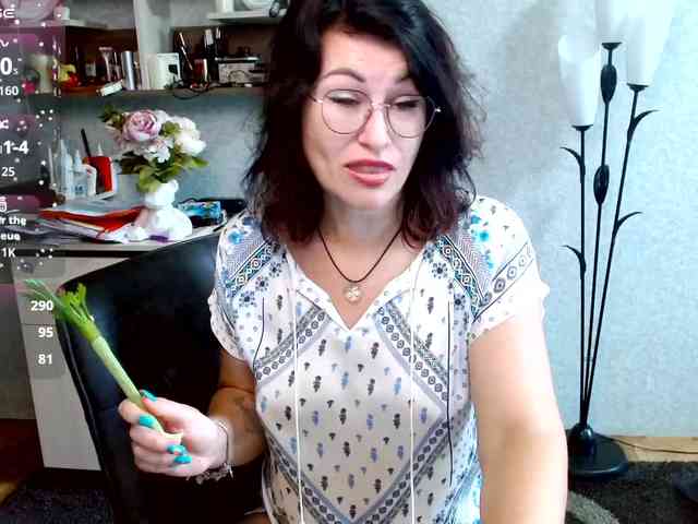 Ellie_ webcam