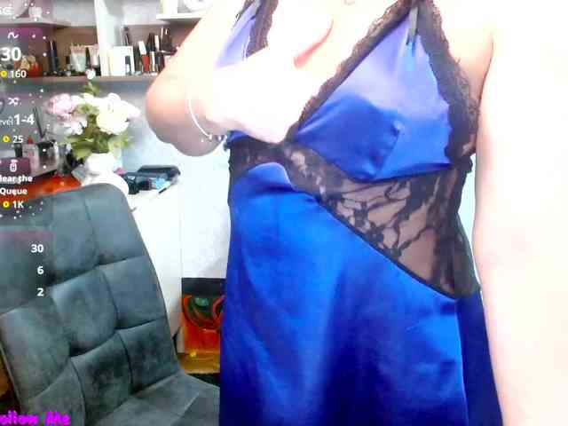 Ellie_ webcam