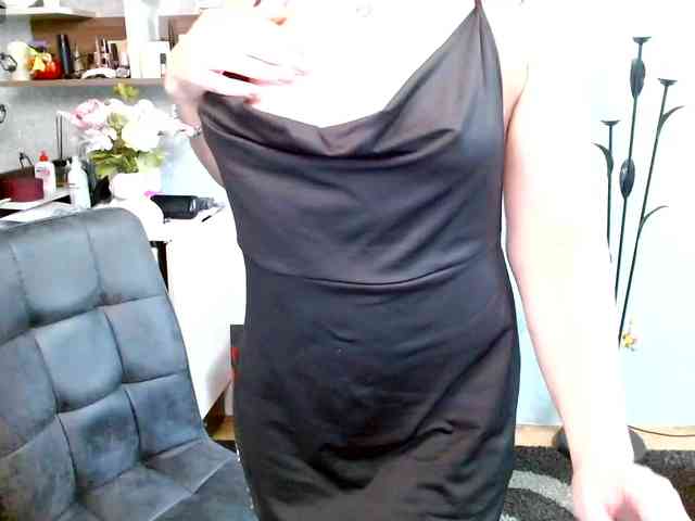 Ellie_ webcam