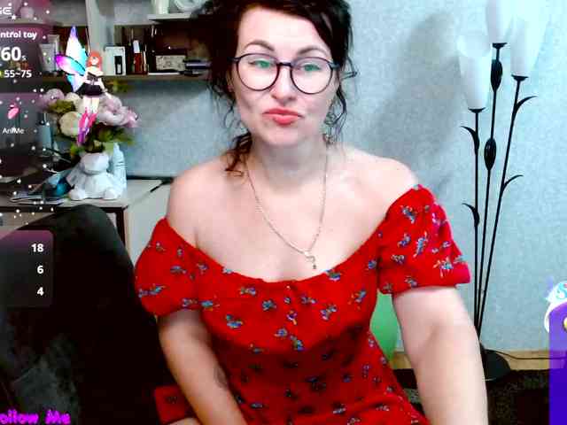 Ellie_ webcam