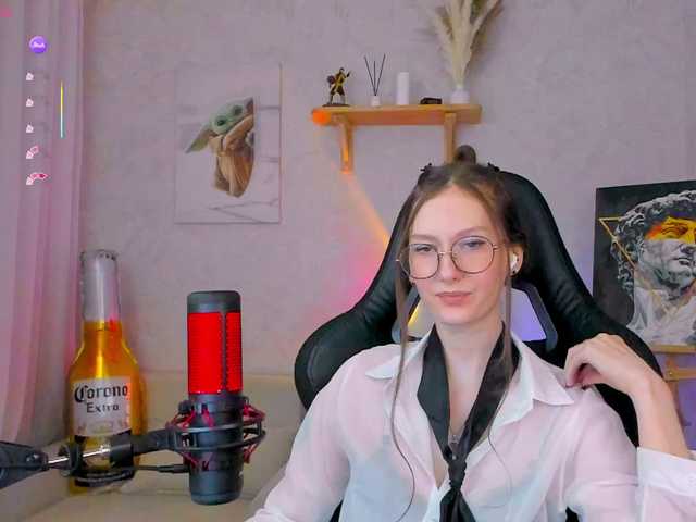 KiraRumGirl live cam preview