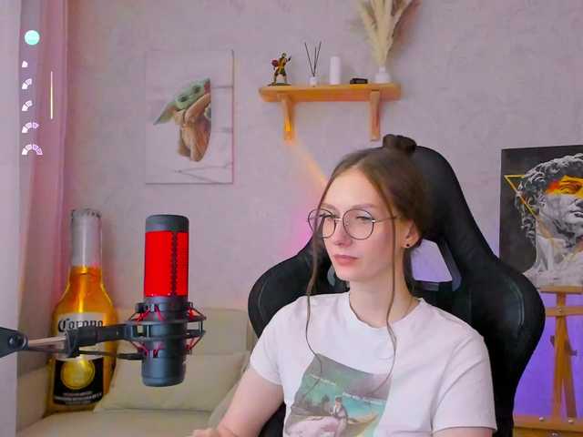 KiraRumGirl live webcam show