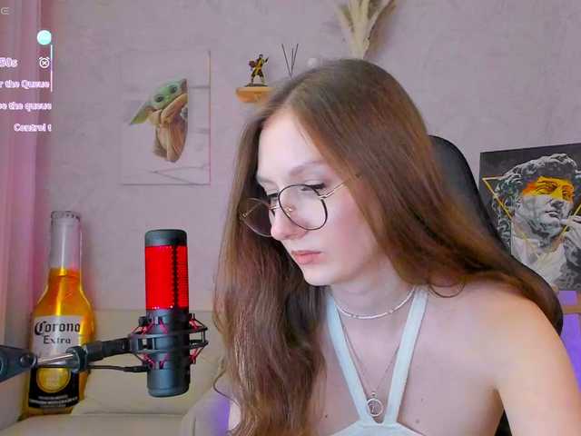 KiraRumGirl live webcam show