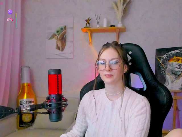 KiraRumGirl live cam preview