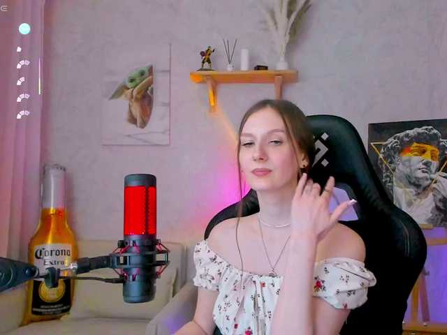 -lovely cam belle
