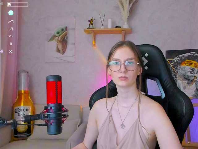 -Lovely live webcam show