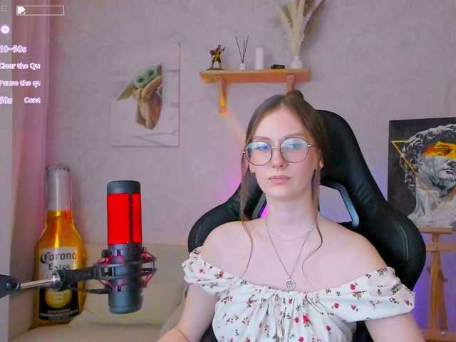 KiraRumGirl live webcam show