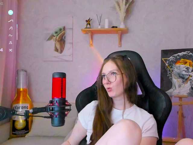 -Lovely live webcam show