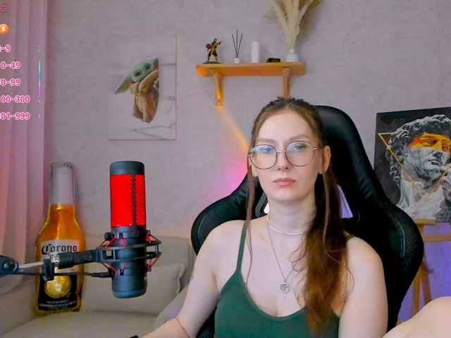 -Lovely, live now on BongaCams