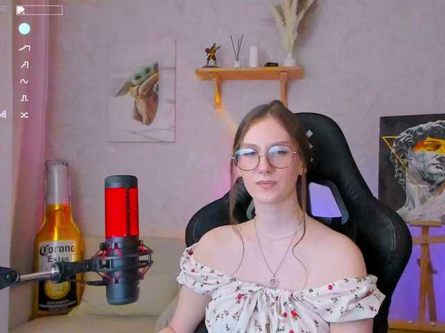 KiraRumGirl live webcam show