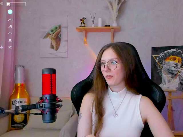-Lovely live webcam show