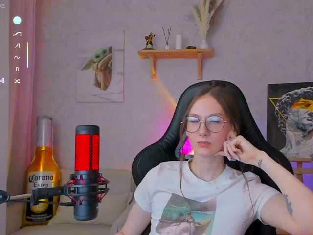 KiraRumGirl live webcam show