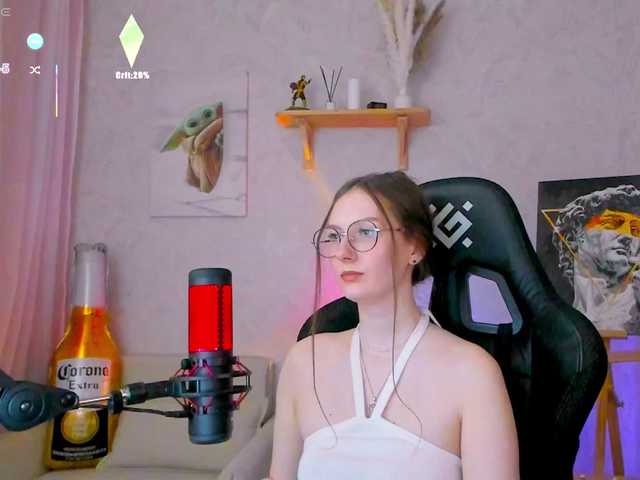 -Lovely's BongaCams show and profile