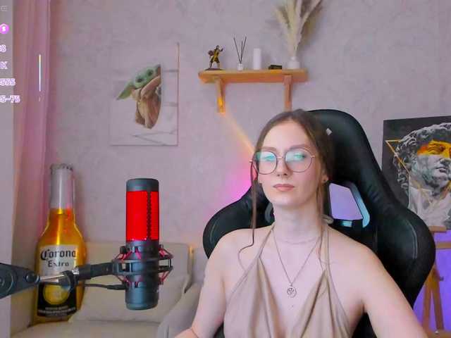 KiraRumGirl live webcam show
