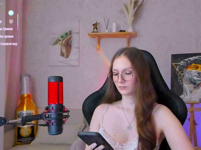 KiraRumGirl live webcam show