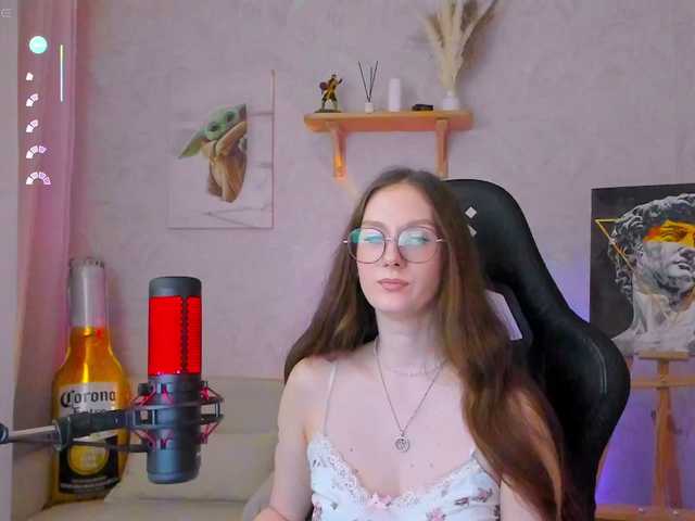 KiraRumGirl live webcam show