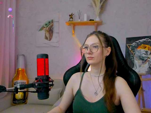 -Lovely, en vivo ahora en BongaCams