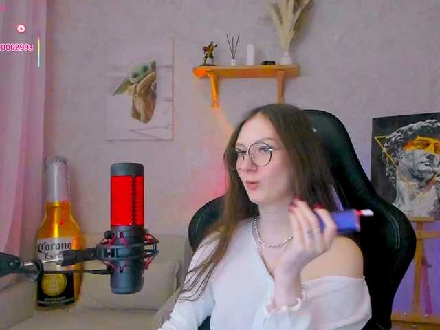 KiraRumGirl live cam preview