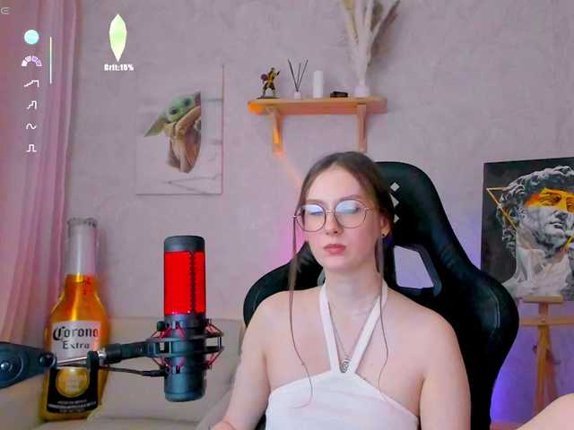 -Lovely's BongaCams show and profile