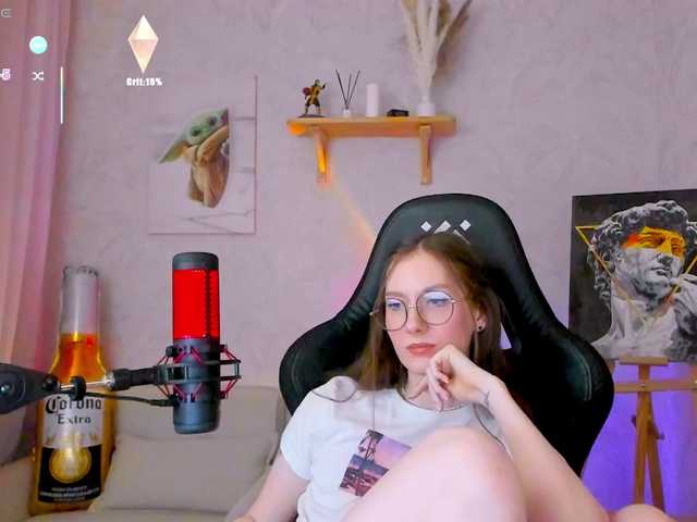 -Lovely's BongaCams show and profile