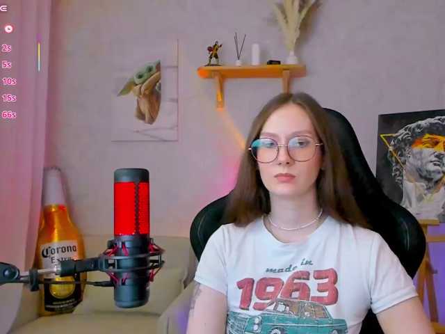 KiraRumGirl live cam preview