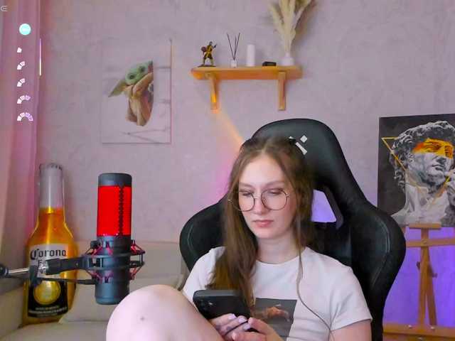 -Lovely live webcam show