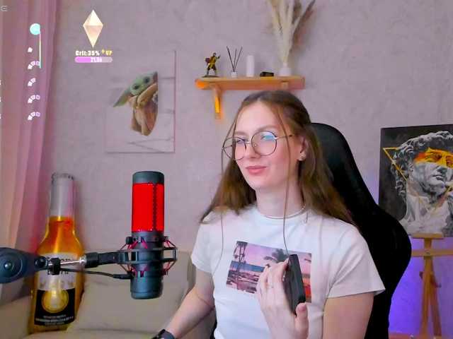 -Lovely's BongaCams show and profile