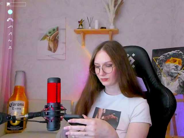 KiraRumGirl webcam