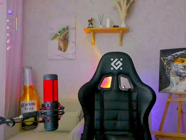 KiraRumGirl live cam preview