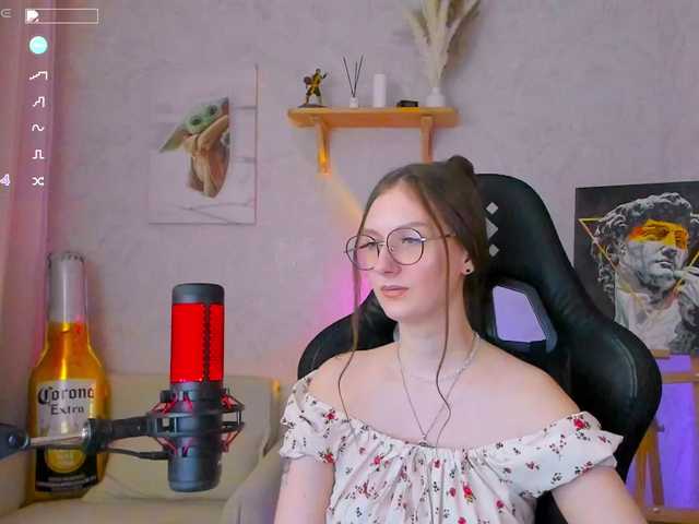 KiraRumGirl live webcam show