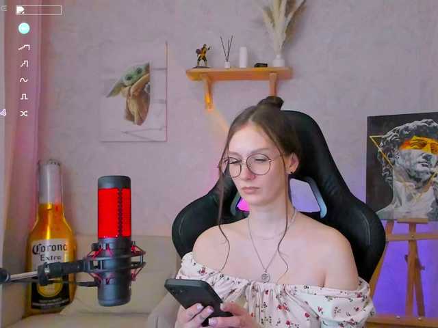 KiraRumGirl live webcam show