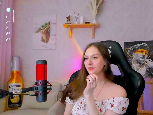 -lovely cam belle