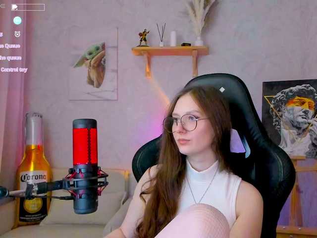 -Lovely live webcam show