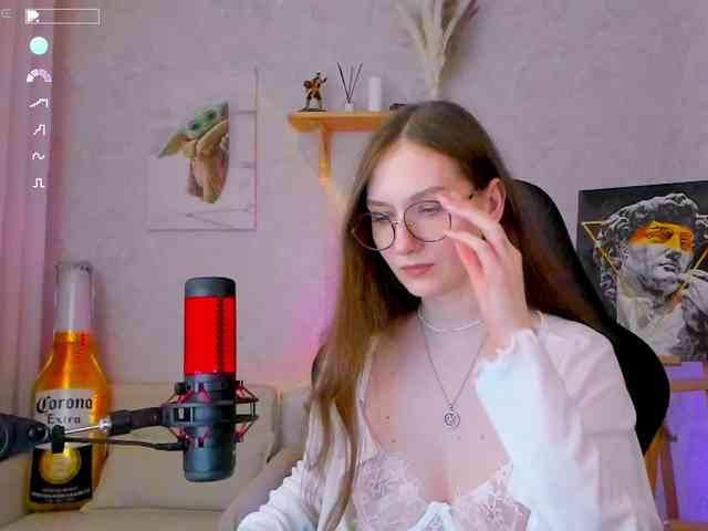 KiraRumGirl webcam