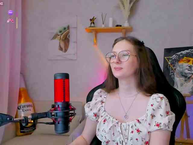 Модель: KiraRumGirl