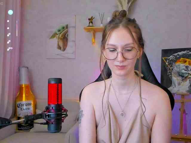 Модель: KiraRumGirl