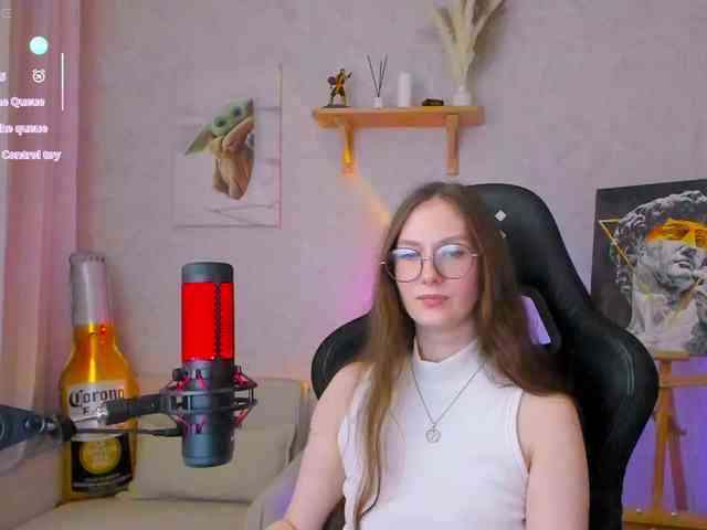 KiraRumGirl webcam