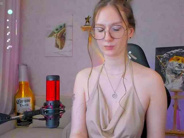 Модель: KiraRumGirl